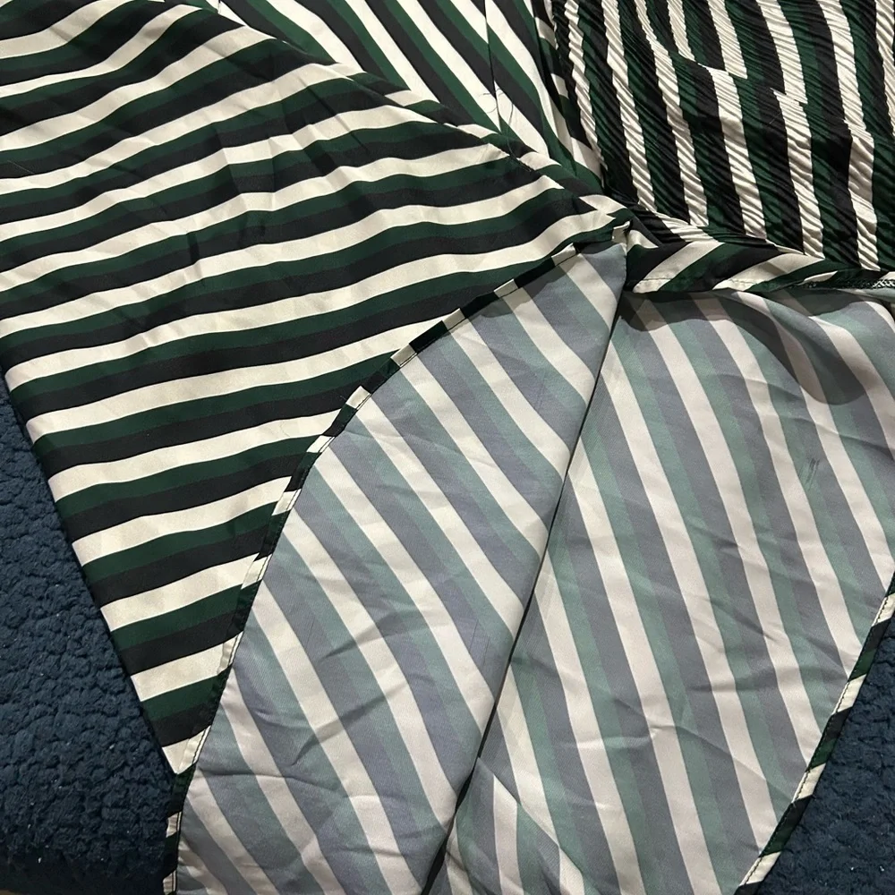 Zara Basics Blouse/dress. Vertical stripes color green navy blue/black and Beige - Picture 6 of 8